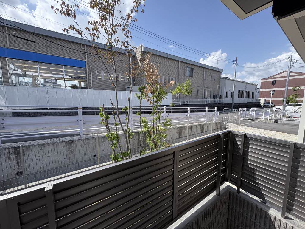 シャーメゾンシンワⅢ 0102号-11