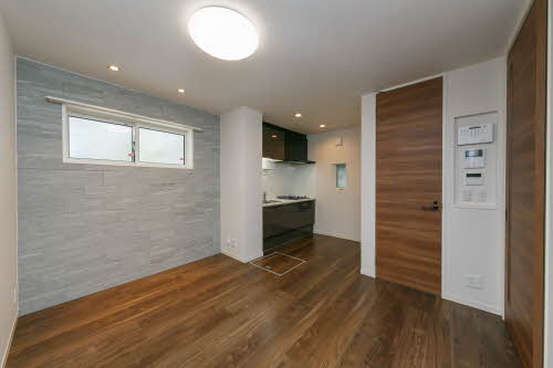 エムズ・シャーメゾン北梅田 0101号-2