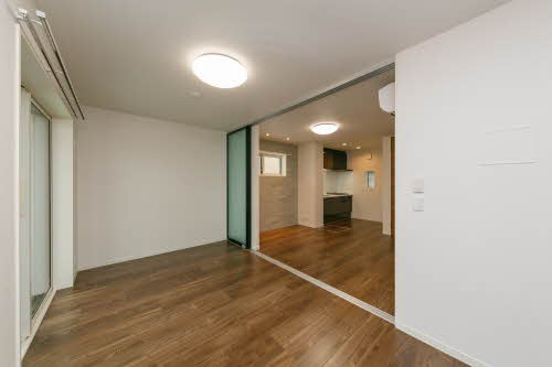 エムズ・シャーメゾン北梅田 0101号-10