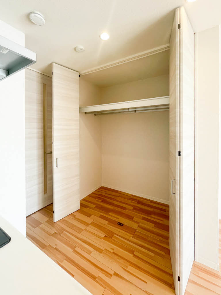 Ｇｒａｎｄｉｏｓｏ　伊丹 0203号-4