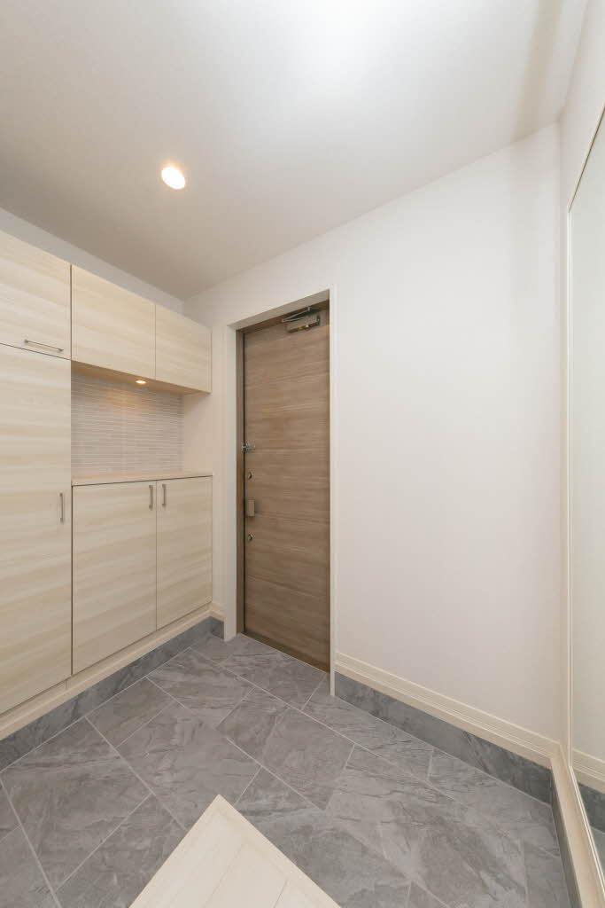 Ａｖａｎｃｅ（アヴァンセ） 0102号-4