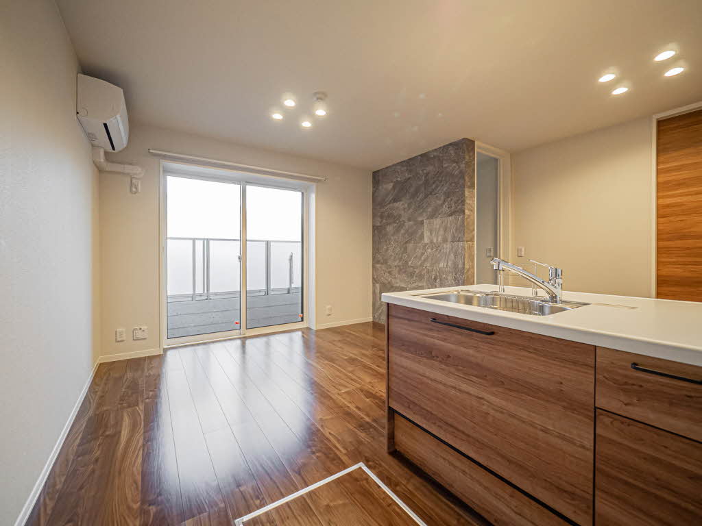 The Eternal Chrysanthemum 0102号-3