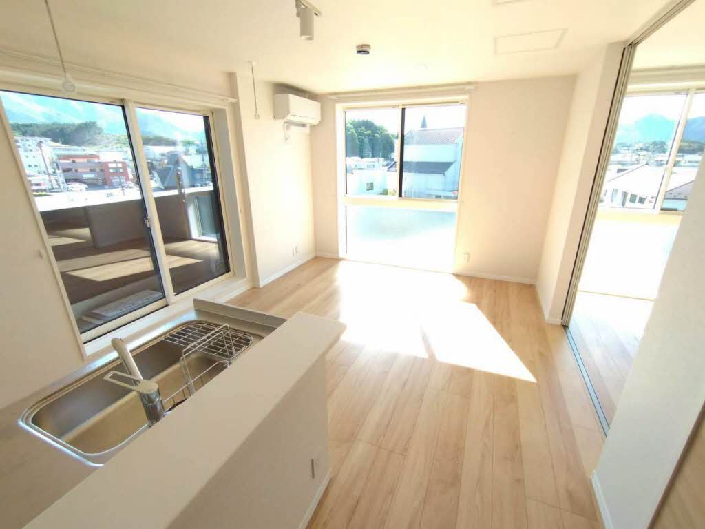 ブルジェオン駅南 0401号-2