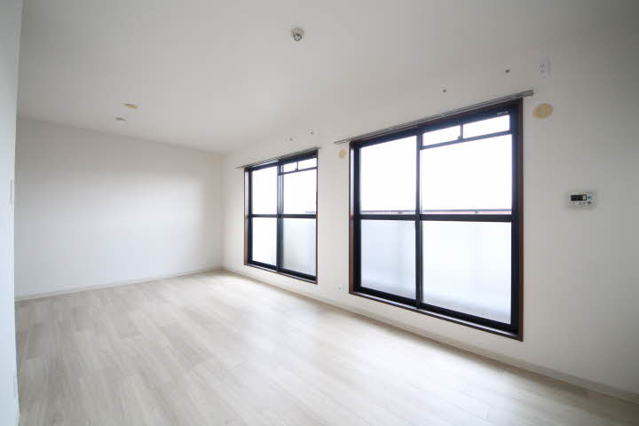 メゾン・ド・シャルム 0303号-2