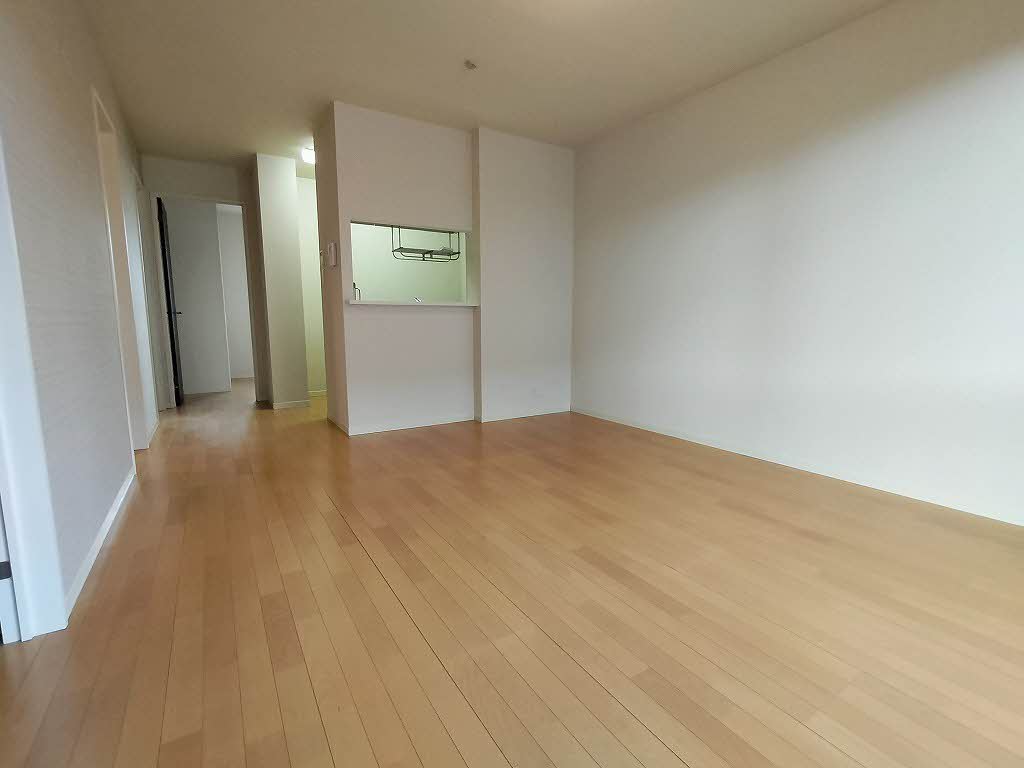 フェリア山崎 B101号-2
