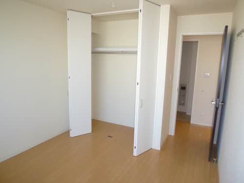 フェリア山崎 C202号-3