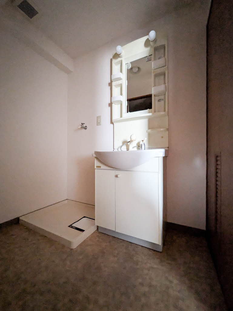 モナーク・シャトー 0405号-8