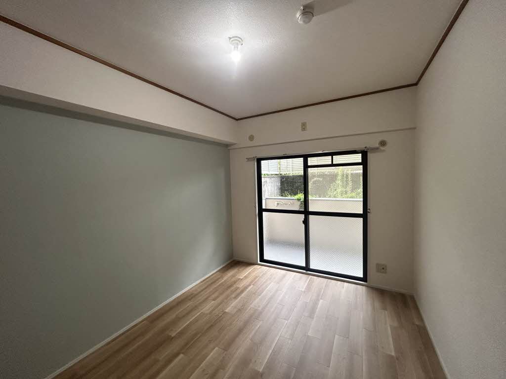 ロイヤルコートワダ 0105号-2