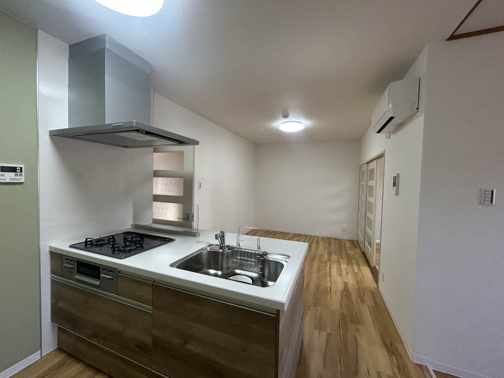 ロイヤルコートワダ 0307号-3