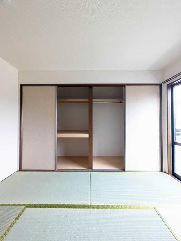 シャーメゾン　さくら坂 F202号-12