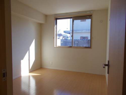 シャーメゾン童子山 0102号-4