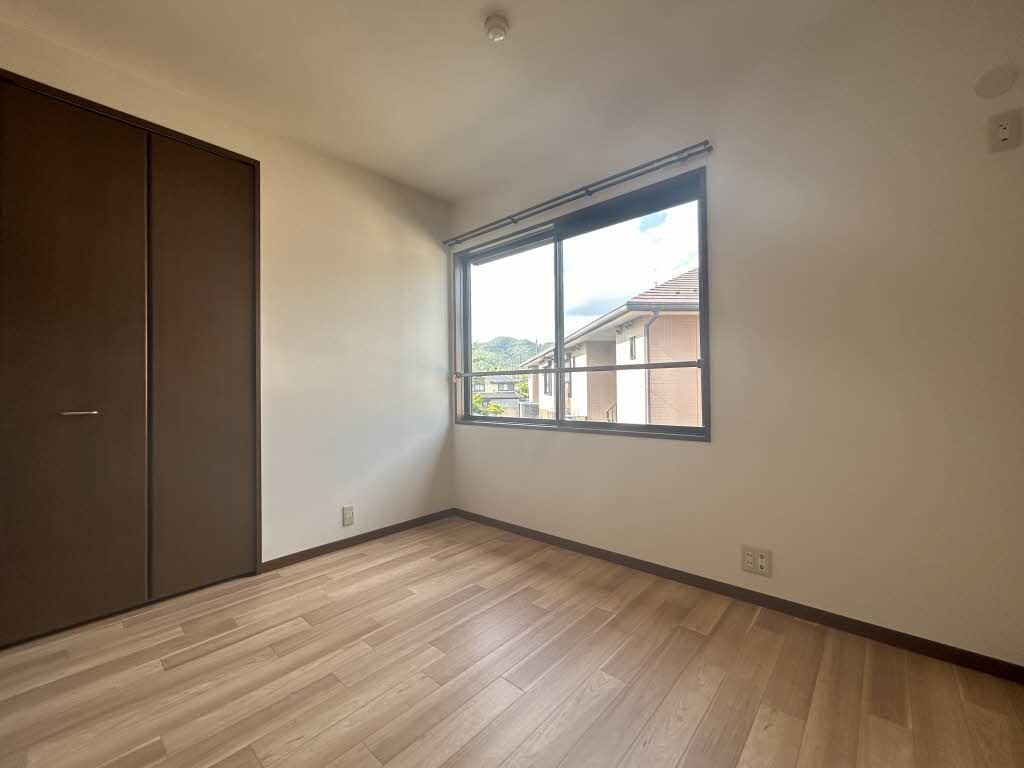 ＣＬＡＩＲ　嵯峨 0205号-4