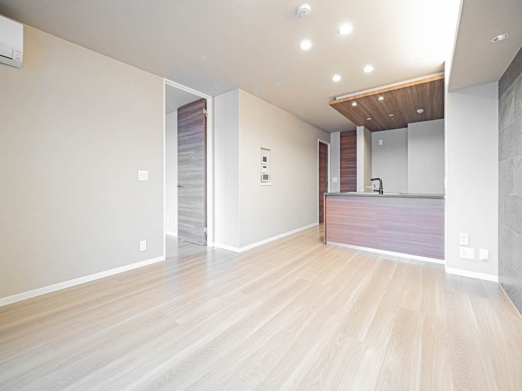 Ｚｉｎｎｉａ　ｅｌｅｇａｎｓ　塚口 0203号-2