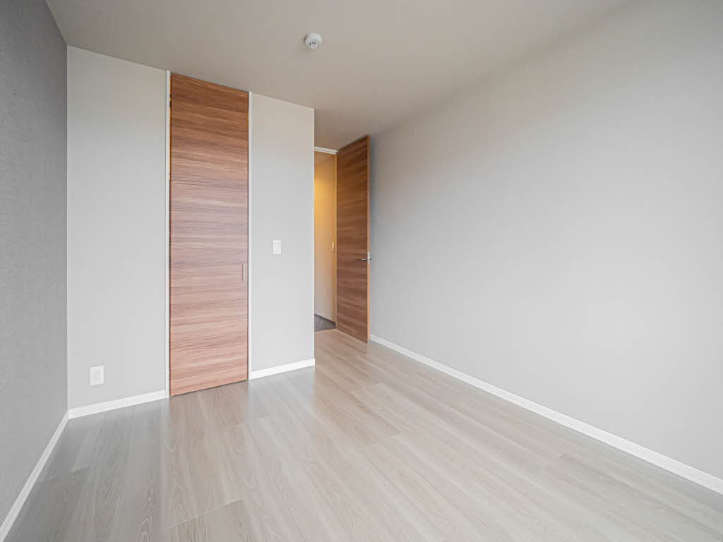 Ｚｉｎｎｉａ　ｅｌｅｇａｎｓ　塚口 0203号-8