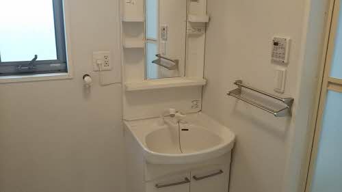 お問合せ番号:001144300205-5