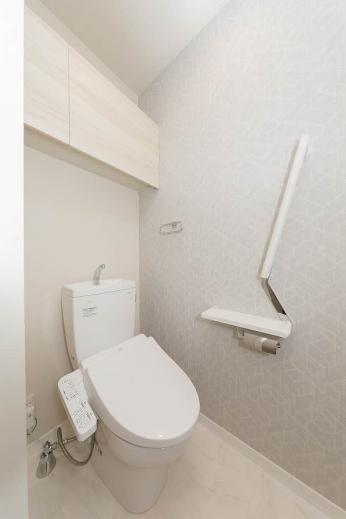 カーメスト プレイス 0202号-4