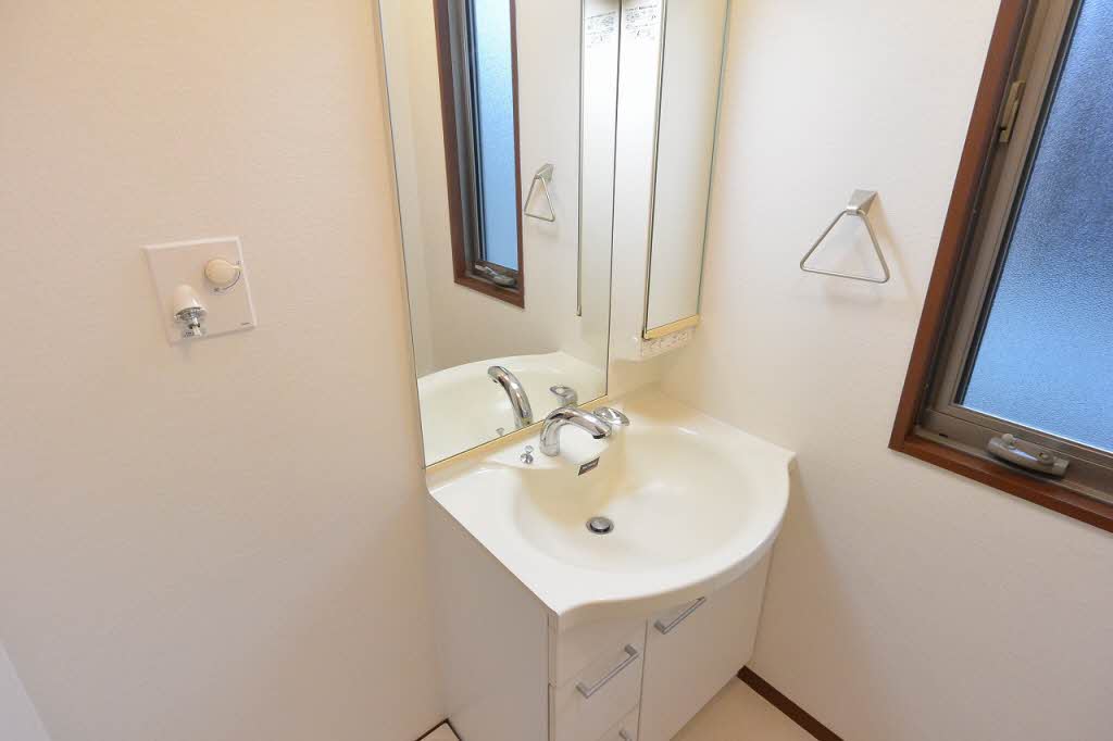 お問合せ番号:00116240B202-6