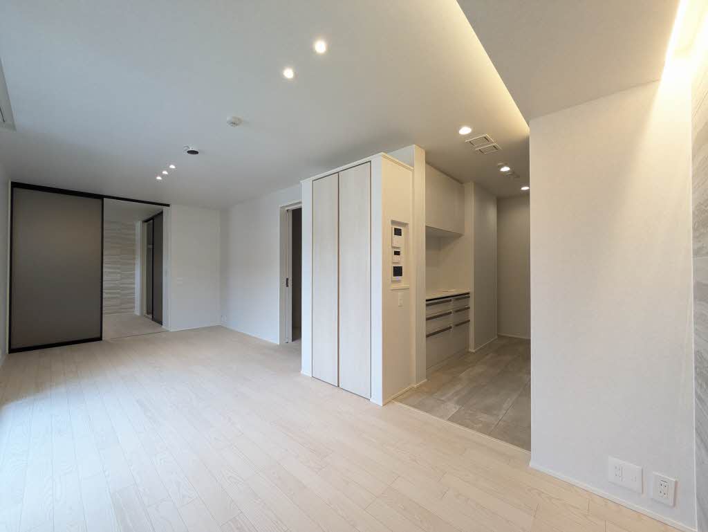 シークリサンス岡本 0303号-3