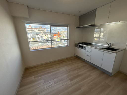 ホワイティハイツＣ棟 C205号-4