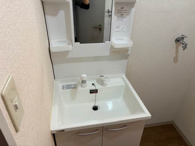 ＰＩＮＥ　ＨＯＵＳＥ 0102号-8