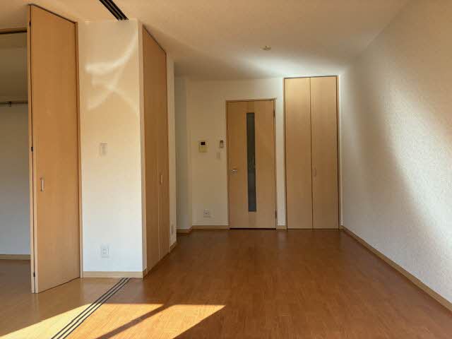 シャーメゾンひえ島 0101号-13