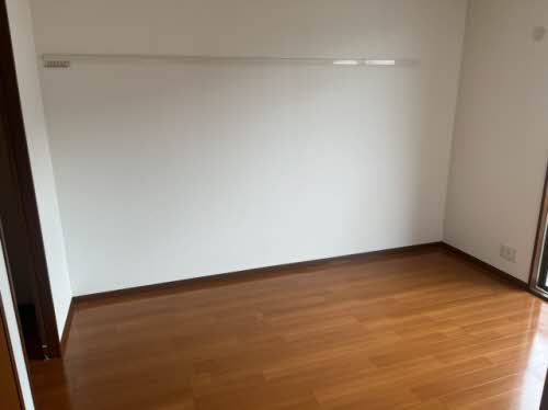 カーサ・西泉丘 B202号-4