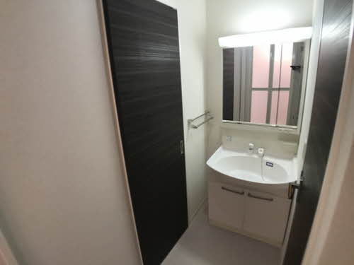 シャーメゾン　ワイキューブ 0201号-8