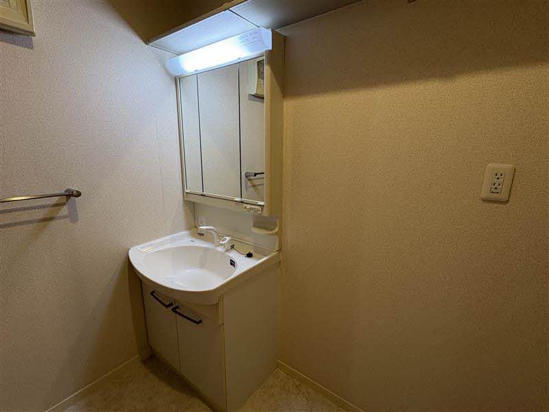 メゾン　プルミエ 0101号-8