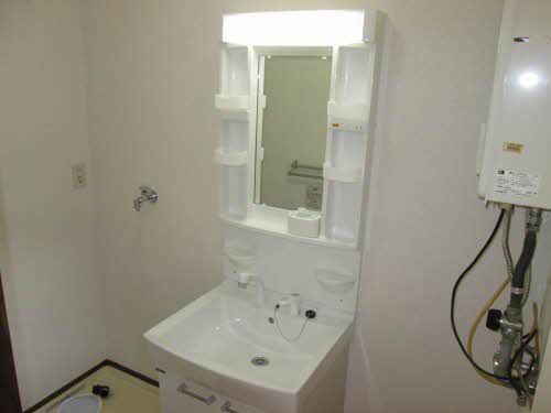 ドミールカンザカ A103号-8