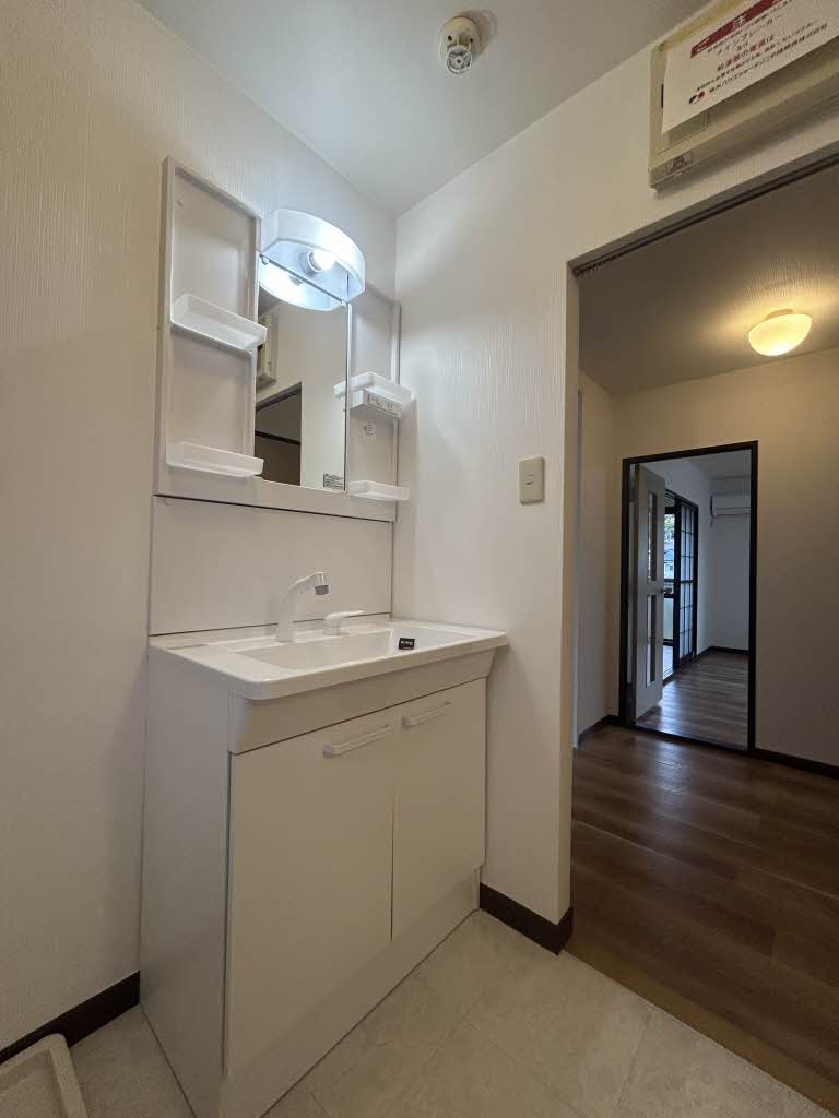 レーベン山口 0202号-8