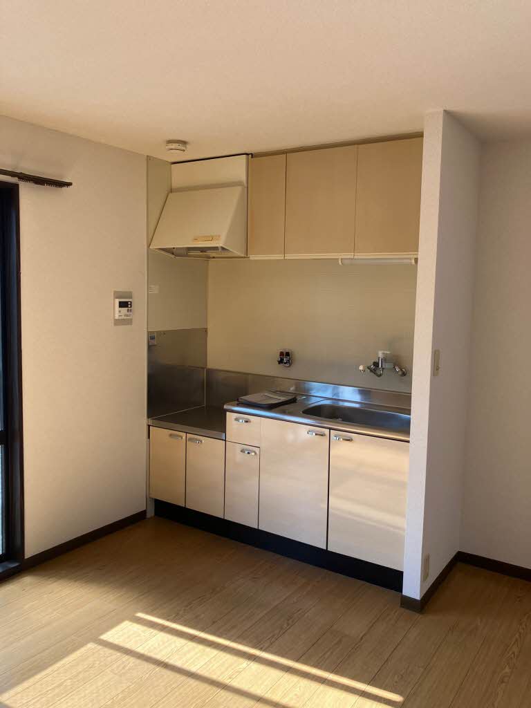 コ　モ　ド 0201号-5