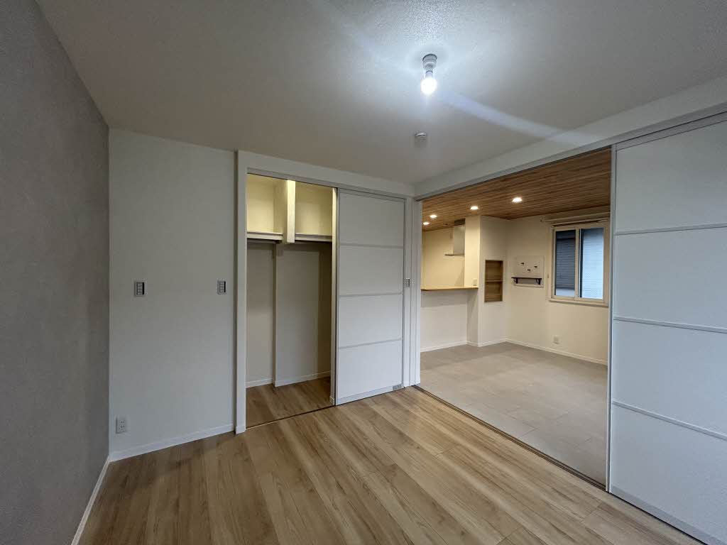 ヴィヴァーチェ桂 0203号-5