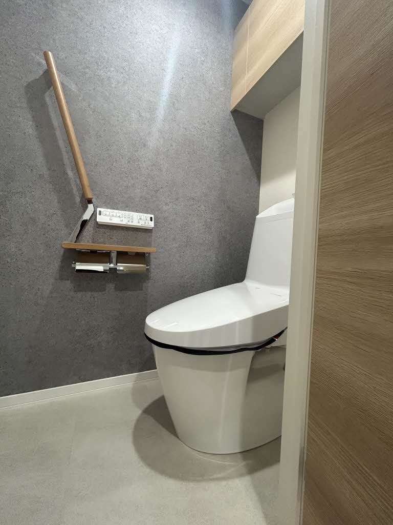 ヴィヴァーチェ桂 0203号-8