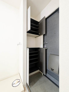 INA.Front 0202号-10