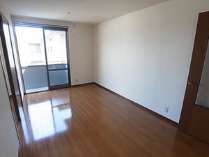 シャーメゾン大庄 B202号-4