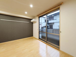 ヤマニハイツ 0101号-3