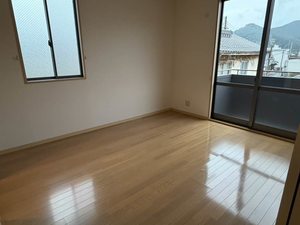 ラフォーレ柏原 B203号-3