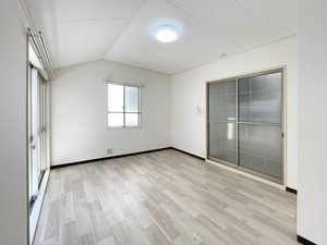 フレグランス西岡本 0202号-2