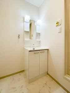 ローザパレスＥ E211号-8