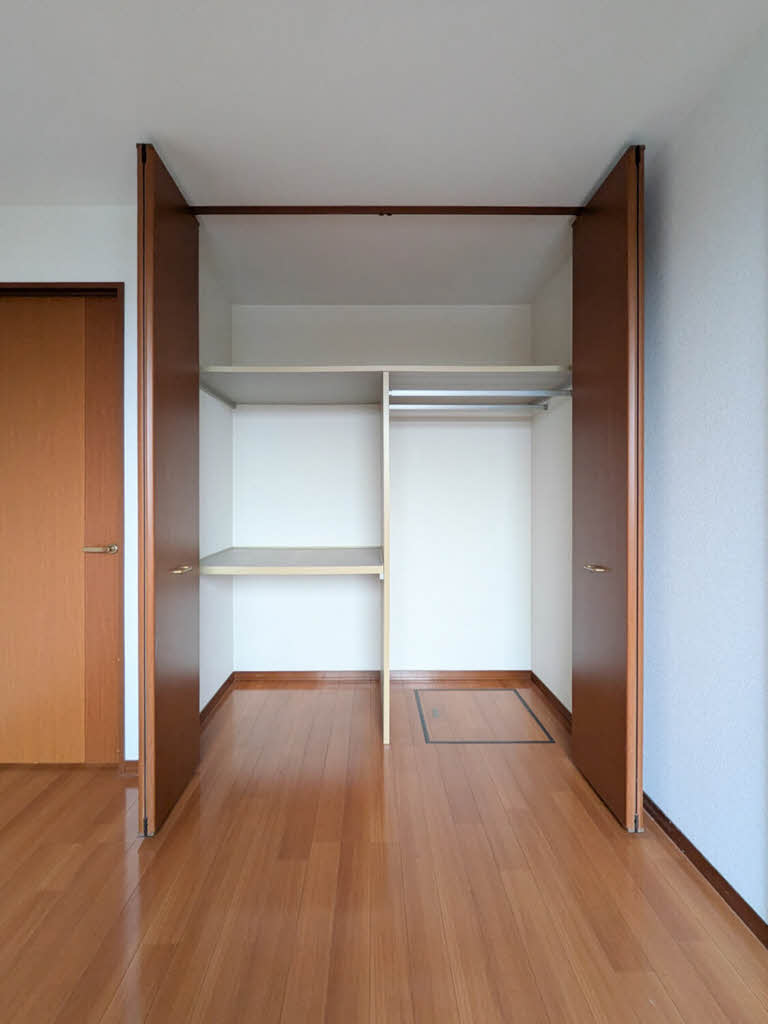 ソレイル・レヴァントⅠ・Ⅱ・Ⅲ番館 2102号-12