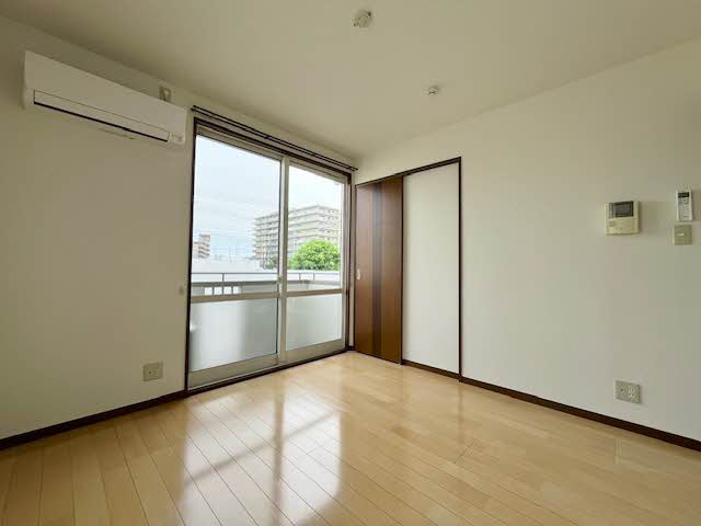 メゾンファーベス B201号-2