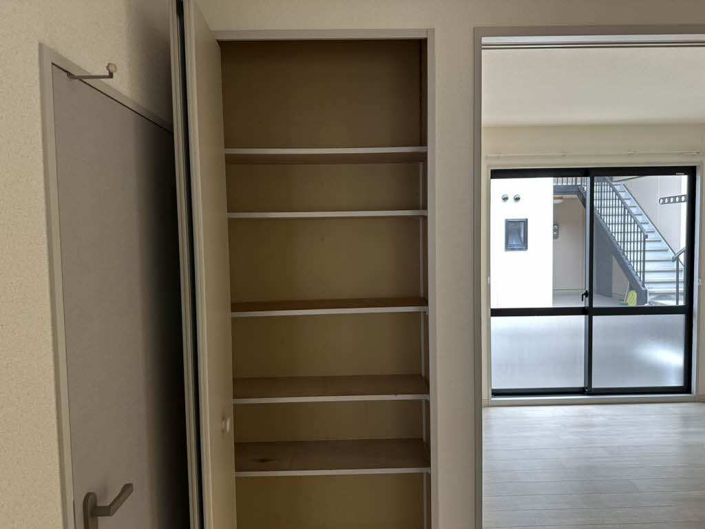 メゾン・ヴィルヌーブ 0102号-8