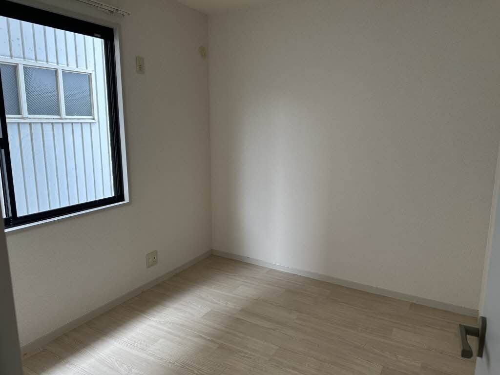 メゾン・ヴィルヌーブ 0102号-12