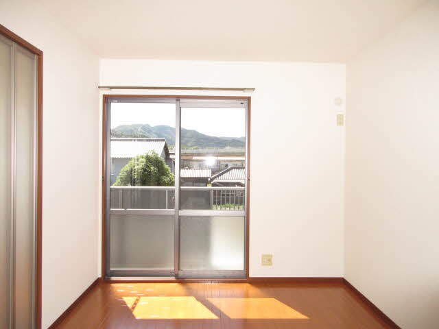 メルベーユ綾中Ⅱ 0201号-3