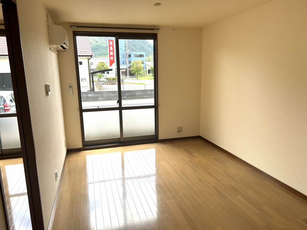 ラフォーレ柏原 A103号-2