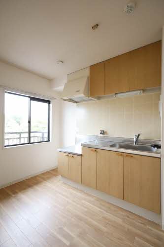 ソレイユ鹿の子台C C202号-4