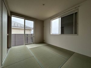 ヴィレッジ　キタ　Ｃ棟 0201号-3