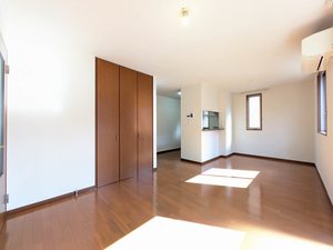 シャーメゾンアミト・マーネ 0102号-2