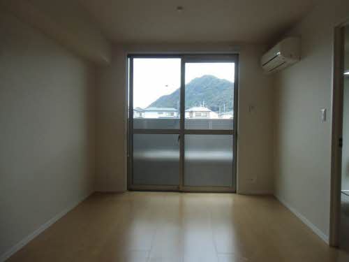 メゾンしばざくら 0101号-2