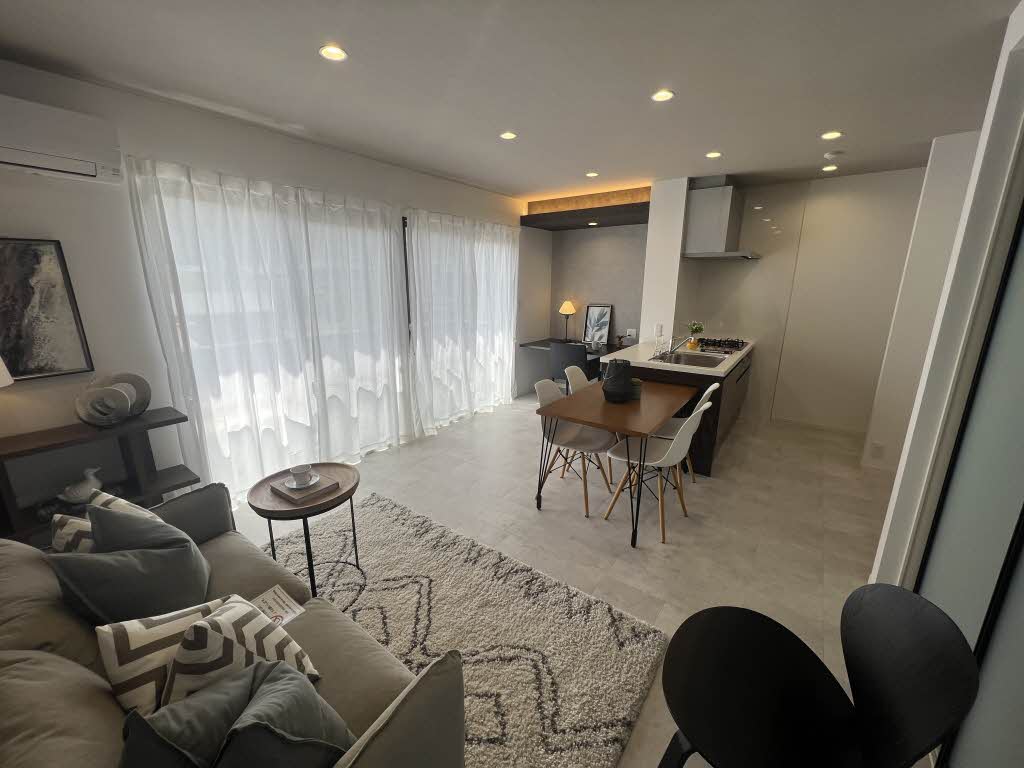 レジデンス 城南 C202号-2